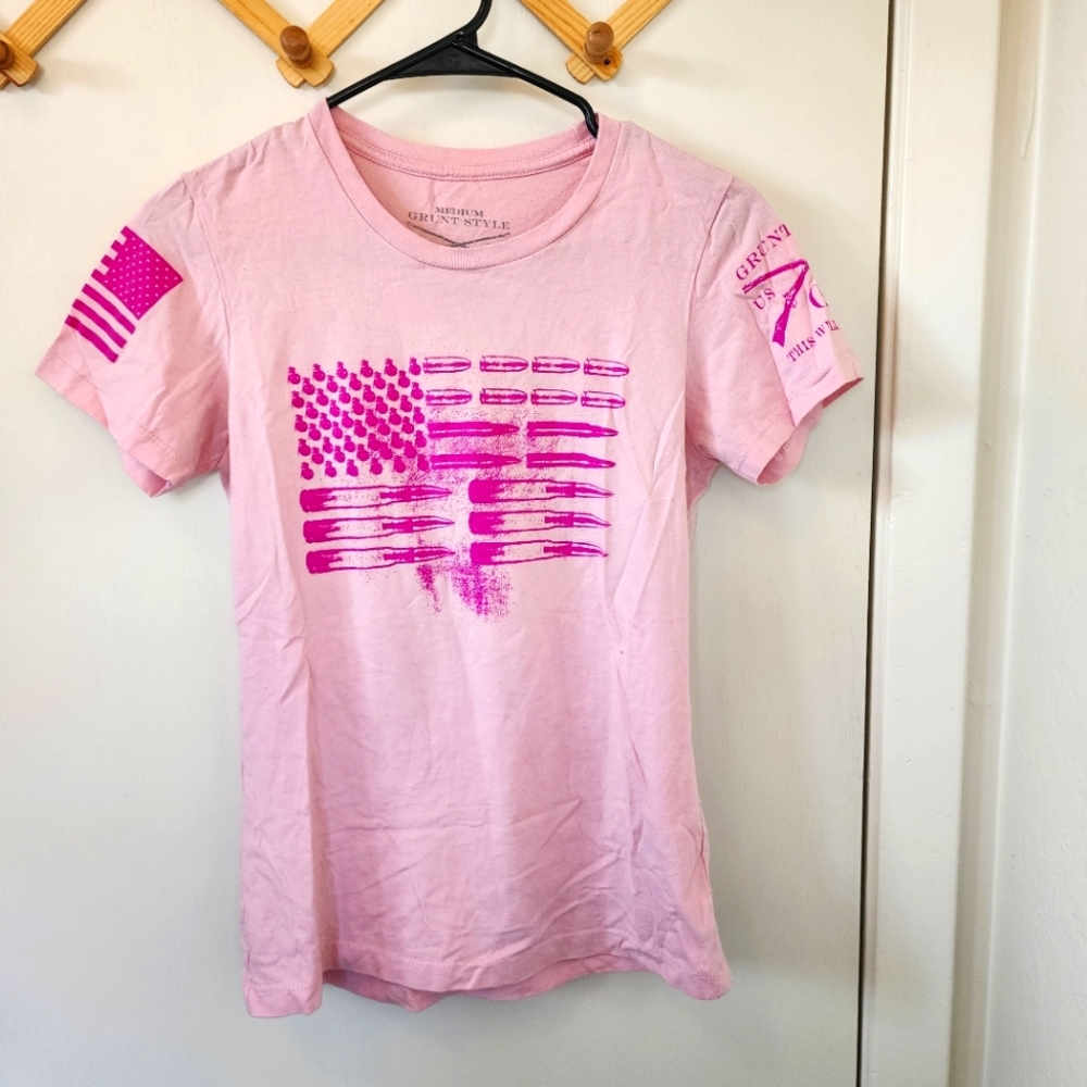 2 Womens s shirt lot. Levi, grunt style Used Good Condition